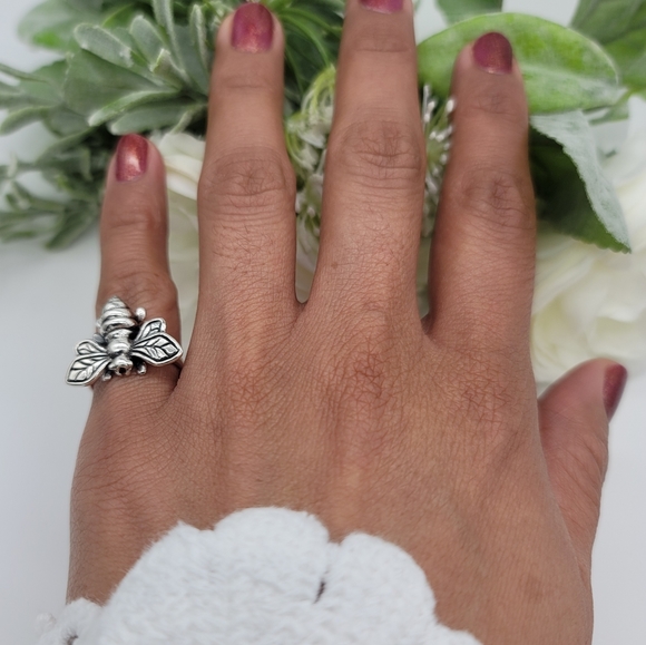 ❤️ BUMBLE BEE STERLING SILVER RING - Picture 6 of 11